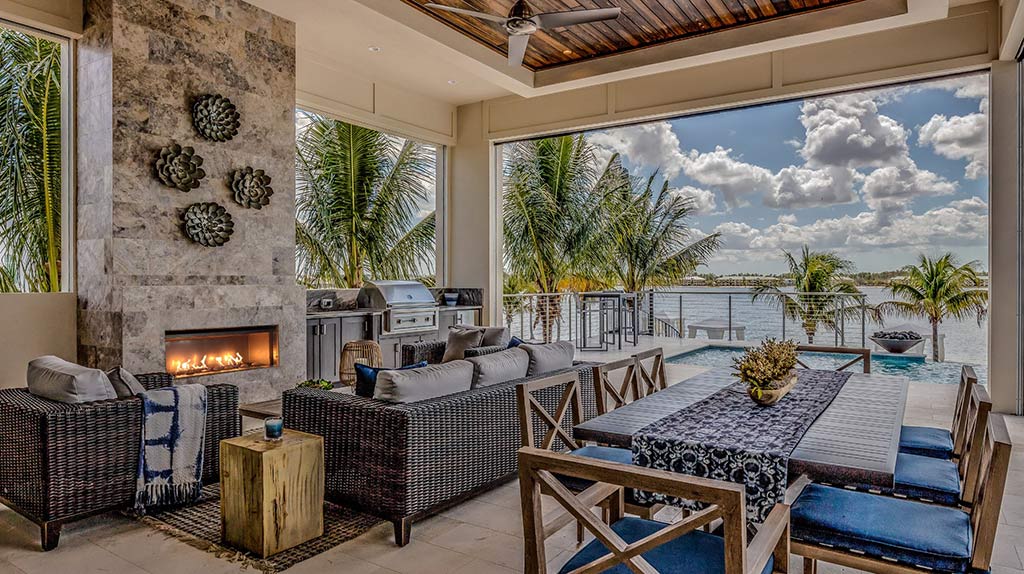 Savannah Deluxe Outdoor Linear Gas Fireplace